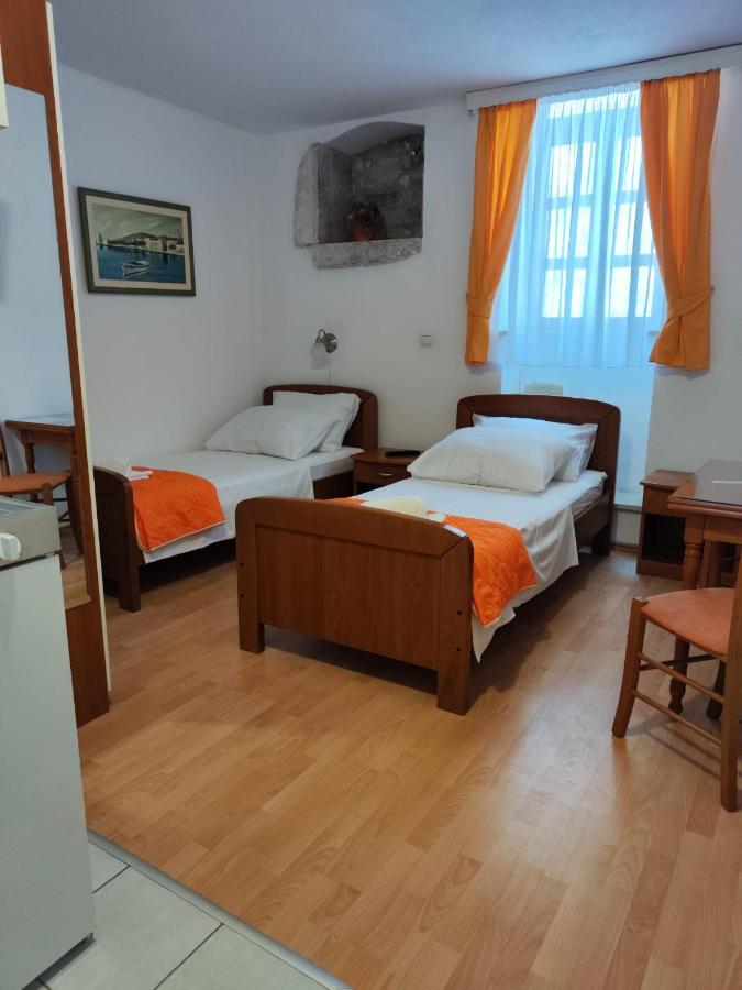 Maja Apartments Trogir Buitenkant foto