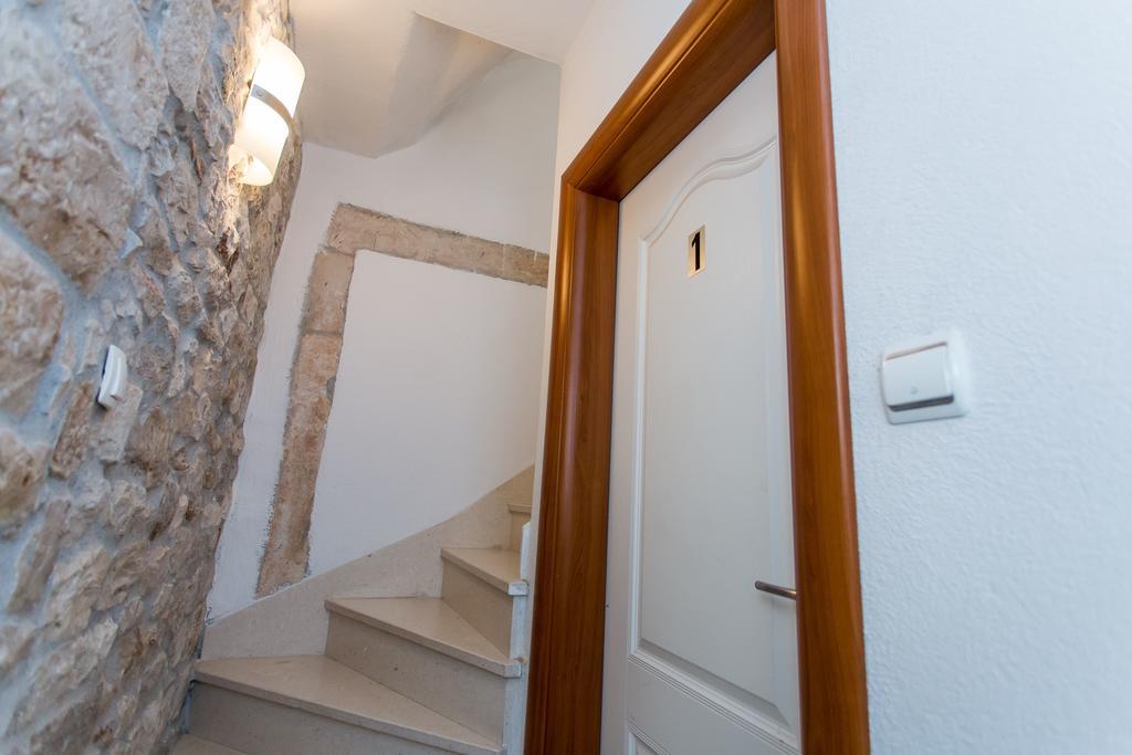Maja Apartments Trogir Buitenkant foto